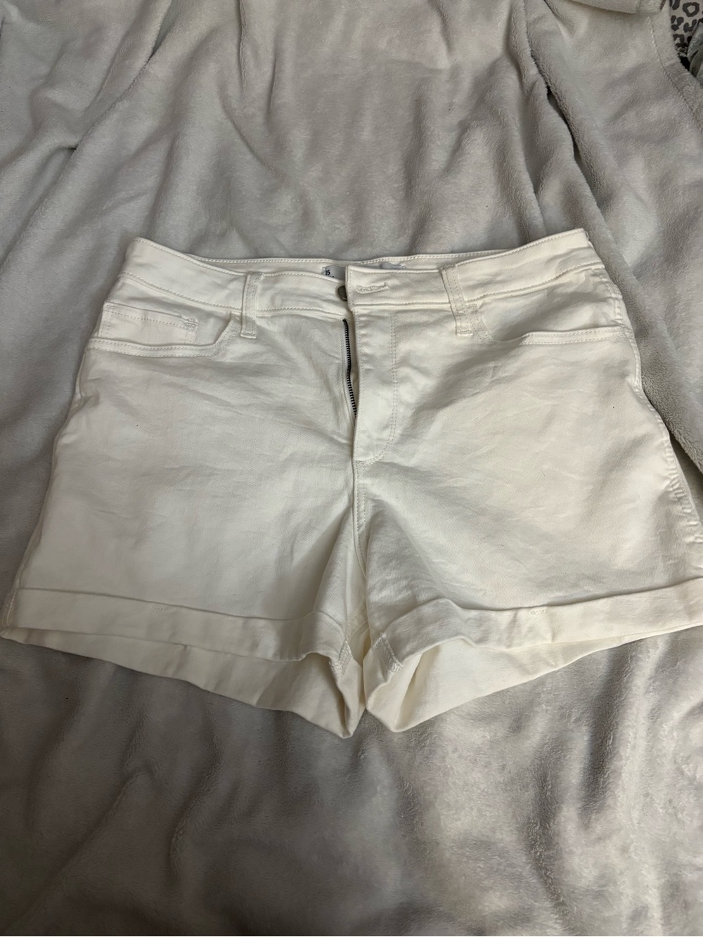 Hollister Cream Rolled-Hem Denim Shorts